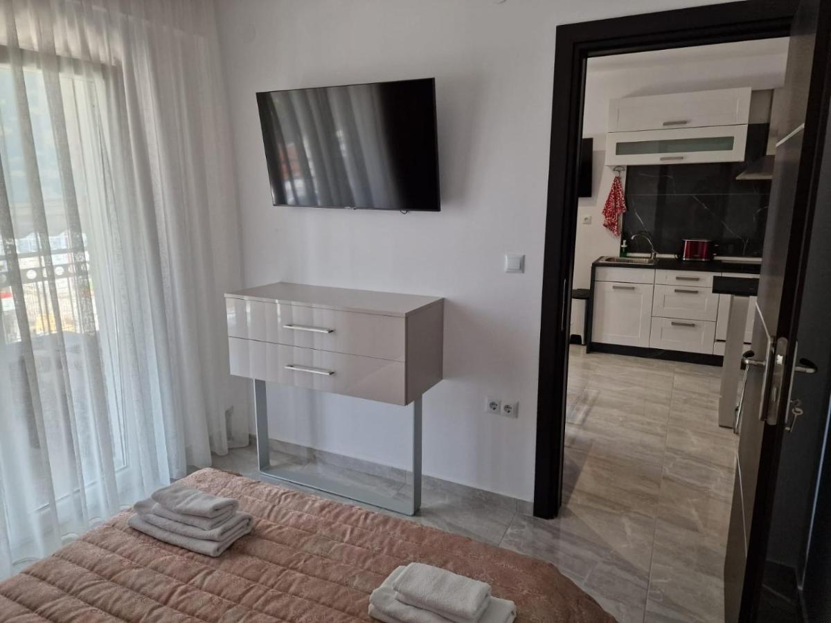 Christakis Apartment Nea Kallikrateia